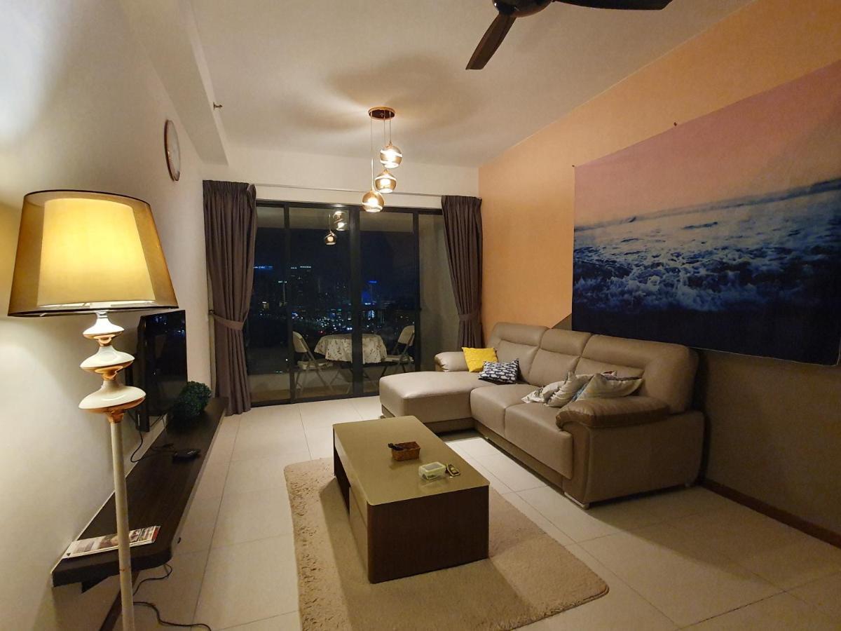 Landmark By Katana 3Br Romantic Luxury Seaview Homestay Gurney无敌海景三房套房 Tanjung Tokong エクステリア 写真