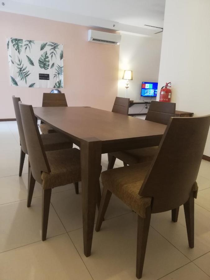Landmark By Katana 3Br Romantic Luxury Seaview Homestay Gurney无敌海景三房套房 Tanjung Tokong エクステリア 写真
